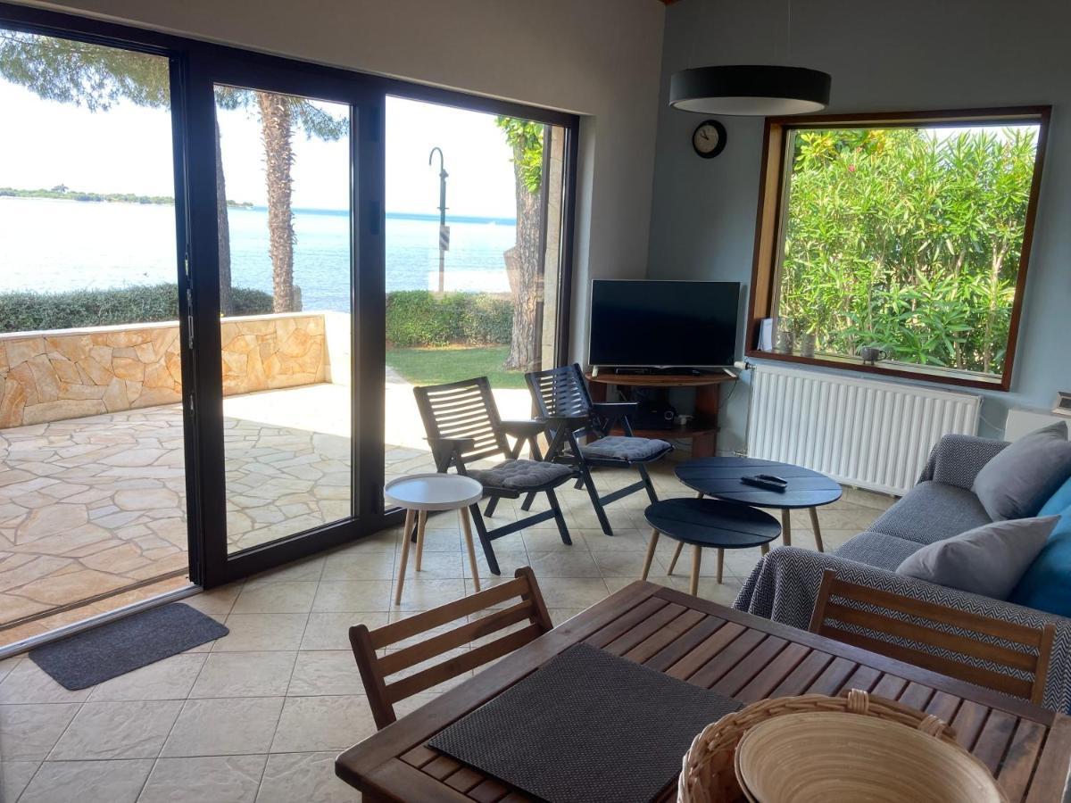 Karigador Beach House Экстерьер фото